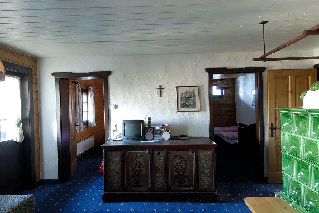 Alpenhaeuser Marcius Sonnenalpe Nassfeld Habitación foto